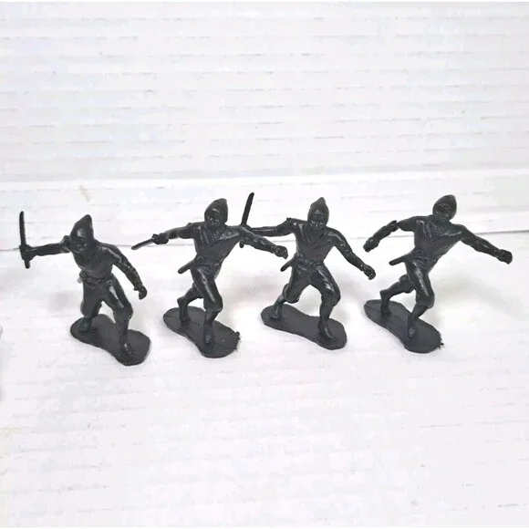 Lot of 10 Vtg Plastic Toy Ninjas Petalo Greek Black & White Plastic Toys Toy - Picture 3 of 3
